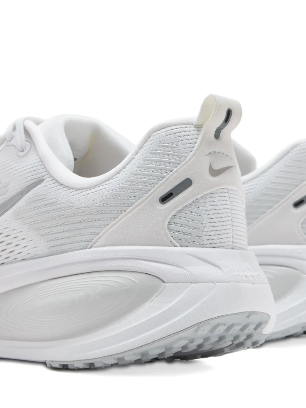 Nike Vomero Low-Top